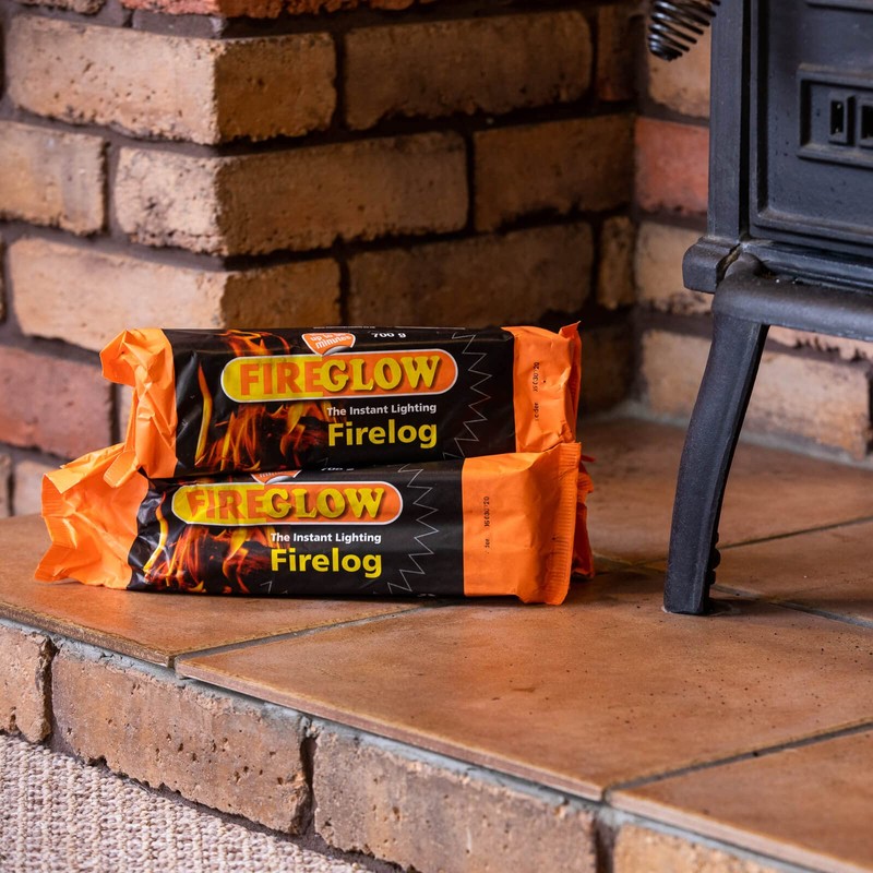 FIREGLOW The Instant Lighting Firelog 700g Burns for up to