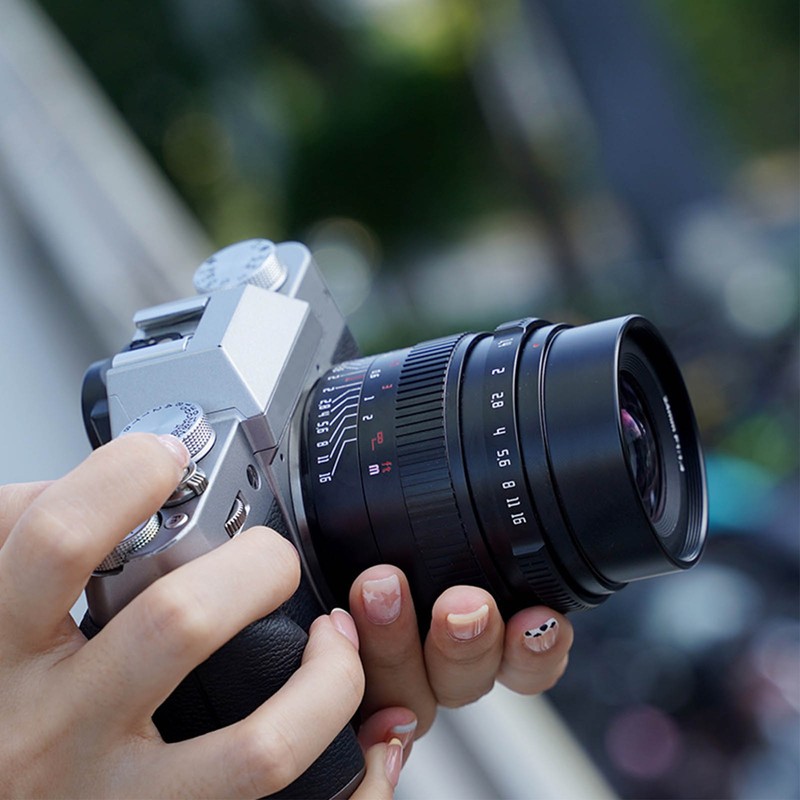 7ARTISANS Large Aperture Lens 24mm F1.4 Half Frame Wide Angle