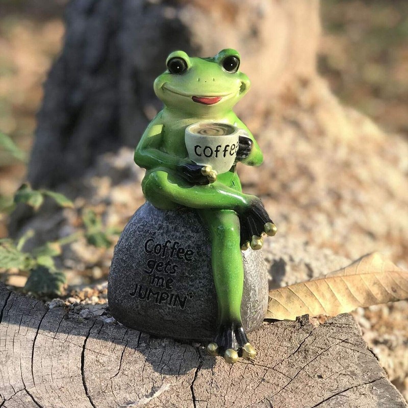 OwMell Frog Statue for Garden, Drinking Coffee Green Frog Figurine