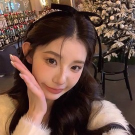 White Pearl Bow Headband Hairband for Girls Women Pearl Headbands Hair Bands Hoops Wedding Bridal Hair Accessories Hairbands for Women's Hair Band Hoop Thin Headbands for Girls Women