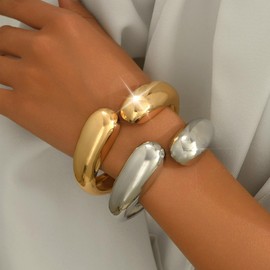 YANCHUN 2PCS Gold Bangles for Women Silver Bangle Bracelets Chunky Bangles Bracelets Non Tarnish Gold/Silver Bracelet for Women Trendy Jewelry Gift