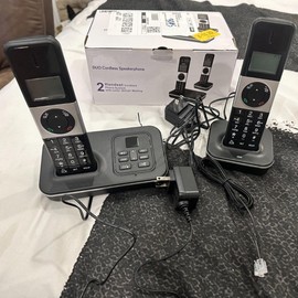 2 Handsets Cordless Phone with Answering System-Caller ID/Call Waiting & LCD Backlight Display/Keypad/Multi-Language/Long Range/Numbers Memories Storing(D1002 TAM-D)