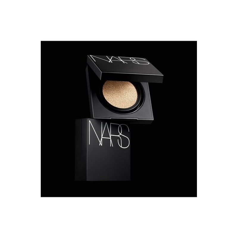 Natural Radiant Longwear Cushion Foundation SPF 50PA+++ / 네츄럴 래디언트