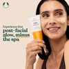 The Body Shop Vitamin C Glow Boosting Microdermabrasion – Exfoliation