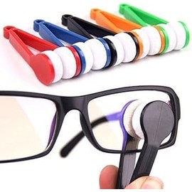 7Pcs Colourful Glasses Cleaner Tool with Keychain,Soft Cleaning Cloth Clip for Sunglasses,Mini Sun Glasses Eyeglass Microfiber Spectacles Brush,Eye Glasses Lens Surface Brush,Eyeglasses Care