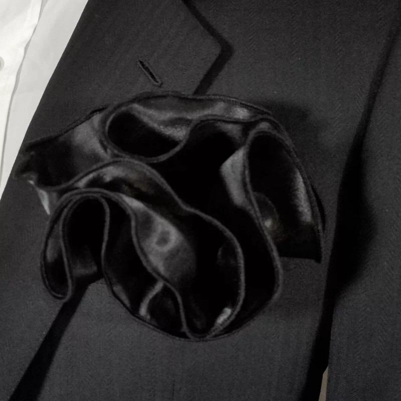 Vavra's NEW - Men's 2-in-1 Pouf Round Pocket Square Hankie
