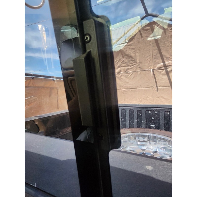 GM 25919182 Silverado Back Window Rear Latch Hook Clip Sliding