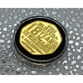 The Commemorative Coin Company 18th Birthday 24ct Gold Commemorative in Capsule. Gift/Present Congratulations/Party/Celebration/Ideas. Celebrating 18 Years