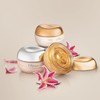 O Boticário Lily Body Shimmer Gel 250 ml