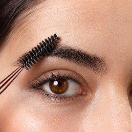 8 Pcs Set of Eyelash Brushes, Eyebrow Brush, Portable Eye Brush, Brown and Silver 2Long and 2Short Brushes, Eyelash Comb for Makeup Extension and Eyebrow Lift