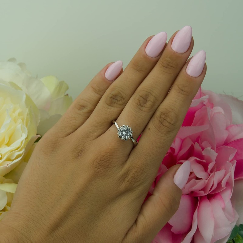 IzuBizu London Women Sterling Silver Solitaire Ring Adjustable Round Cut