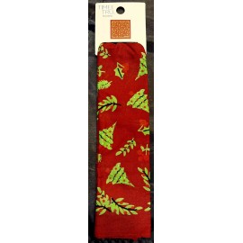 Time And Tru Christmas Holiday 22” X 22” Bandana NWT Holly & Christmas Trees