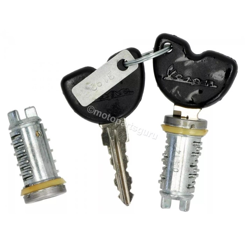 Piaggio (Original OE) 573905 OEM 2 Keys and Tumblers for