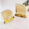 Números de mesa acrílico con espejo semiarqueado dorado para bodas