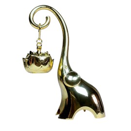 Elephant Shape Incense Holder Small Inscent Cone Burner Calligraphy Style Closed Incense for Incense Cones Home Office Zen Aromatherapy Ornament Meditation Spa Decoration (Gold)