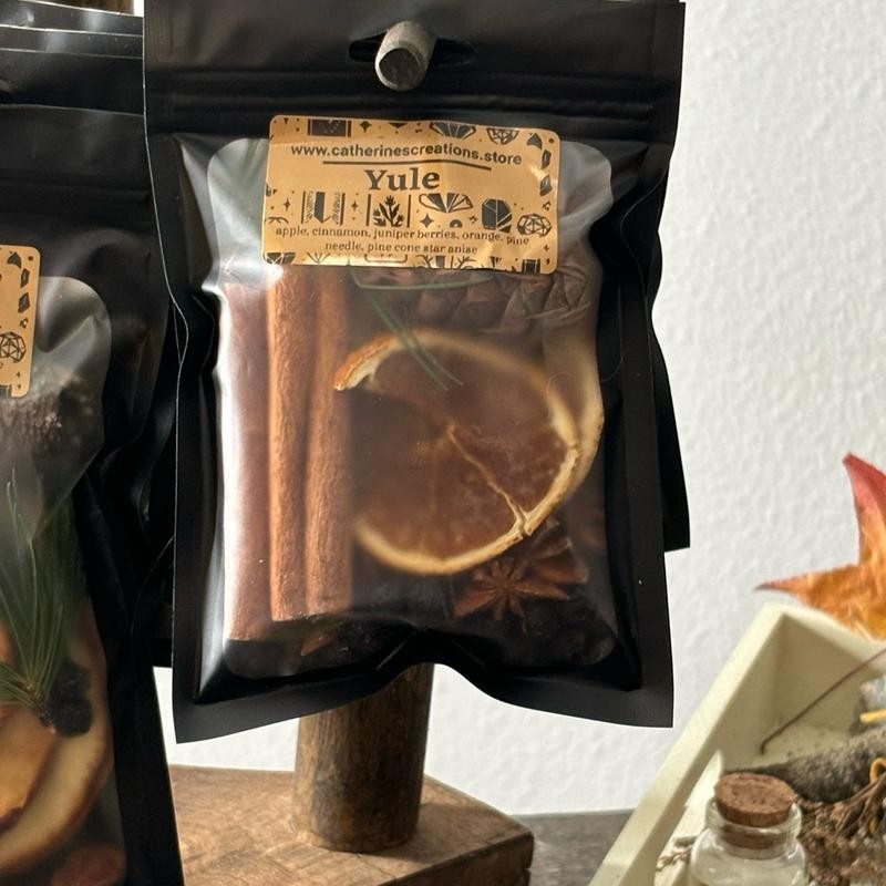 Yule Simmer pot mix - Color: Medium 3.6 x 4.8