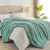 NEWCOSPLAY Faux Fur Queen Blanket Sage Green Bubble Blanket Thick