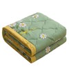 Summer Blanket Polyester Fiber Washable Skin Friendly Summer Quilt Thin