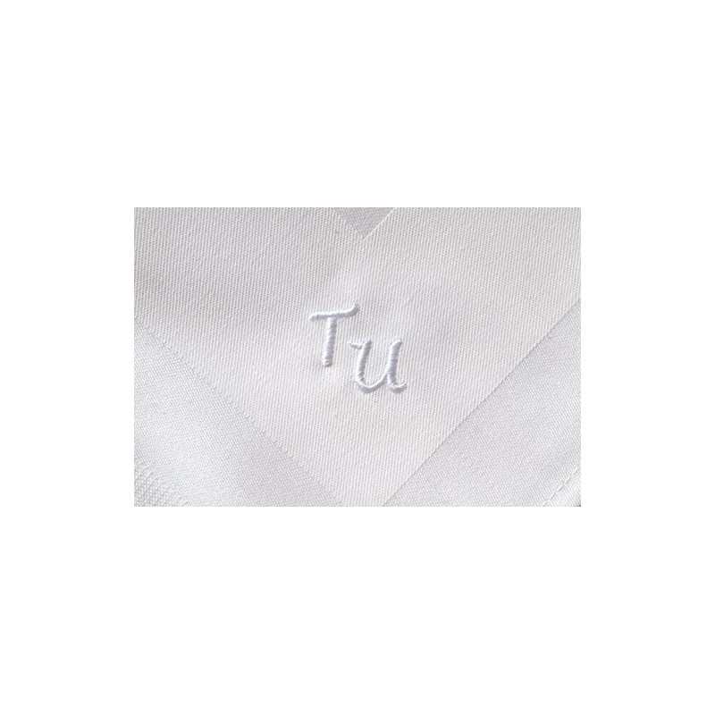 Pack of 6 cloth napkins with monograms high quality embroidery;