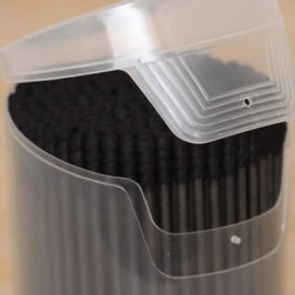 [SS62] Black disposable cotton swab sanitary cotton swab earwax wax 200 units / [에스에스62]검정일회용면봉 위생면봉 귀지청 200개