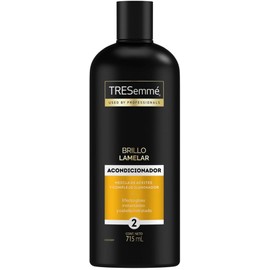 TRESemmé Acondicionador Brillo Lamelar corrige las irregularidades de la fibra capilar dejando un cabello hidratado, nutrido y con efecto gloss instantáneo* 715 ml