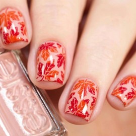 Fall Maple Leaf Press on Nails Short Square Fake Nails Glossy Full Cover Glue on Nails Thanksgiving False Nails with Red Leaves Design Artificial Autumn Acrylic Nails for Women Fall Nails Decor 24 Pcs
