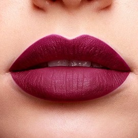 L'BEL - Infini Labial Color Cherry Wine 2 g, De Larga Duración, con Ácido Hialurónico, Labial de Color Intenso con Acabado Mate, Aporta Hidratación, Sensación Ultra Confortable, Look Moderno