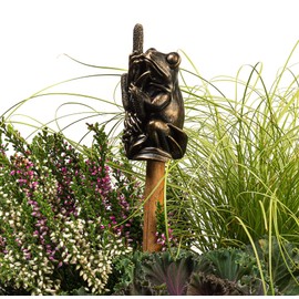 Cane Companions Frog On Bullrush Stake Topper - Handmade Flower Pot Garden Ornament - Outdoor Figurine