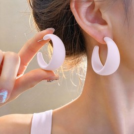 Chunky Hoop Earrings for Women, White Hoop Earrings, Lightweight Acrylic Hoop Earring,Retro 80s 90s Statement Earrings 80s Outfit White Jewelry for Daily Party Wear