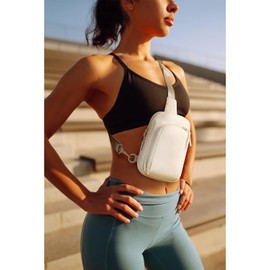 CHOLISS Small Crossbody Bags for Women and Men, Sling Bag for Women and Men Trendy, Fanny Packs Chest Bag with Extended Strap