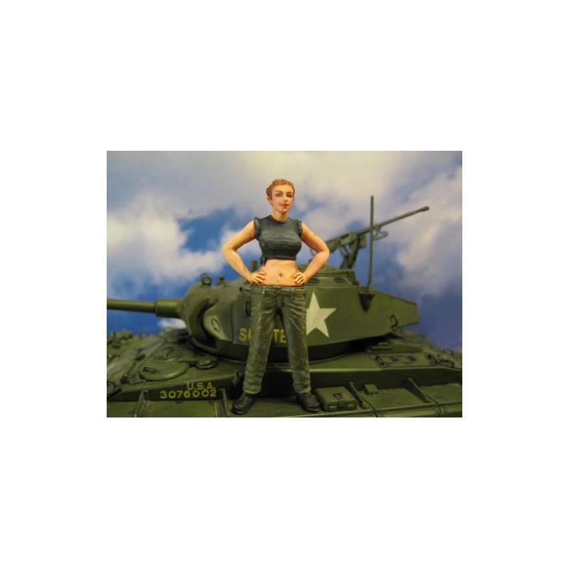 オーロラモデル 1/35ミリタリー 女性兵士 ガレージキットフィギュア ML21