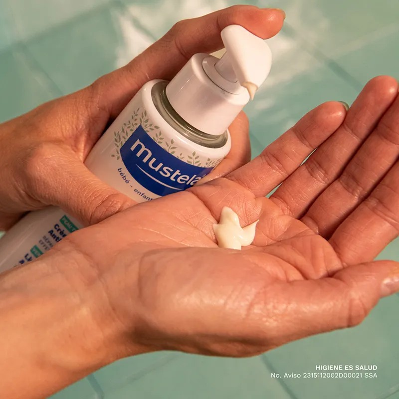 Stelatopia + Crema Relipidizante Emoliente Mustela 300 Ml