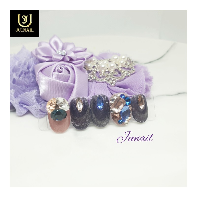 Handmade nail tips at a wine bar - Short Oval