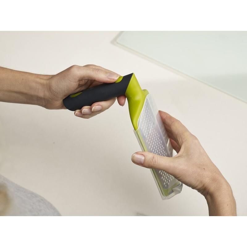 Joseph Joseph Twist - 2 in 1 grater, Course and