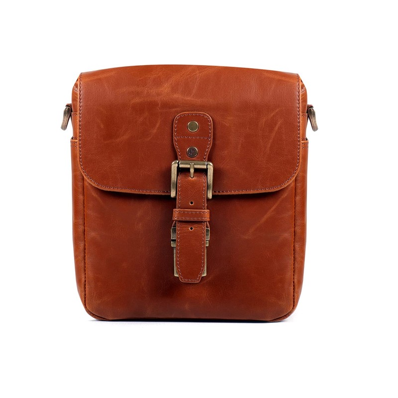 MegaGear Leather Camera Messenger Bag for Mirrorless, Instant & DSLR