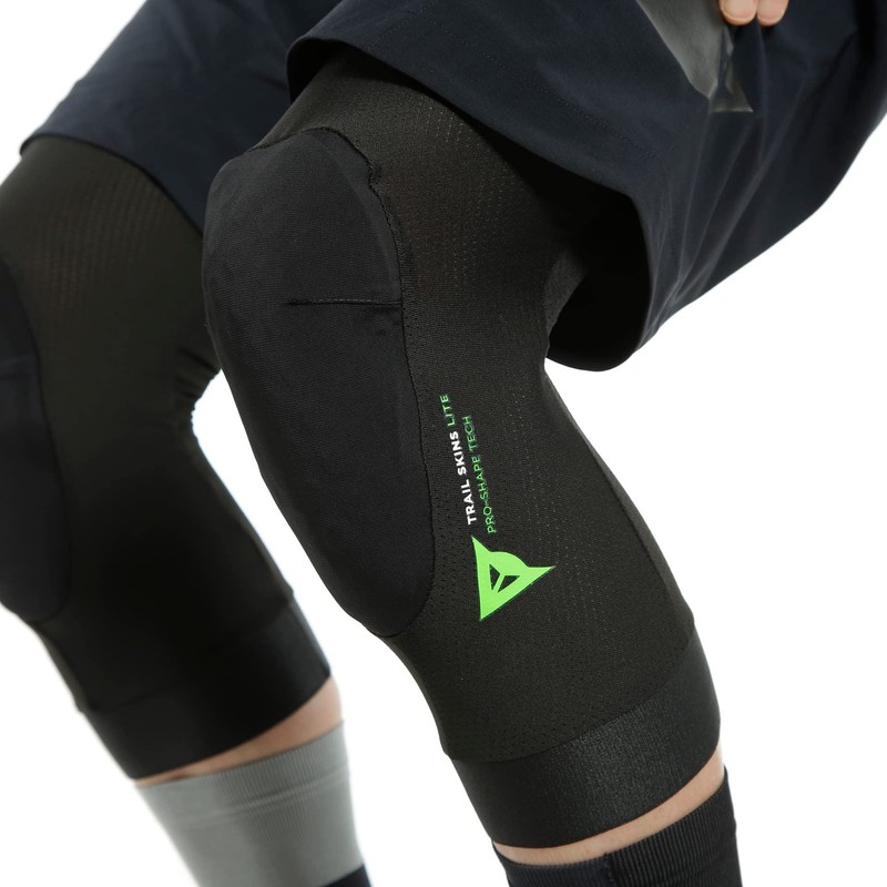 Dainese Trail Skins Lite Knee Guards, Black, Knee Protectors, Size