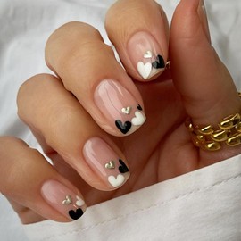 Press on Nails Short Square Fake Nails with Black Heart Designs Acrylic Nails Press ons Glossy Glue on Nails Nude Artificial Stick on Nails for Women 24Pcs