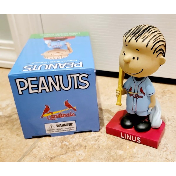 BDA Sports NIB St Louis Cardinals Linus Peanuts Bobblehead Busch