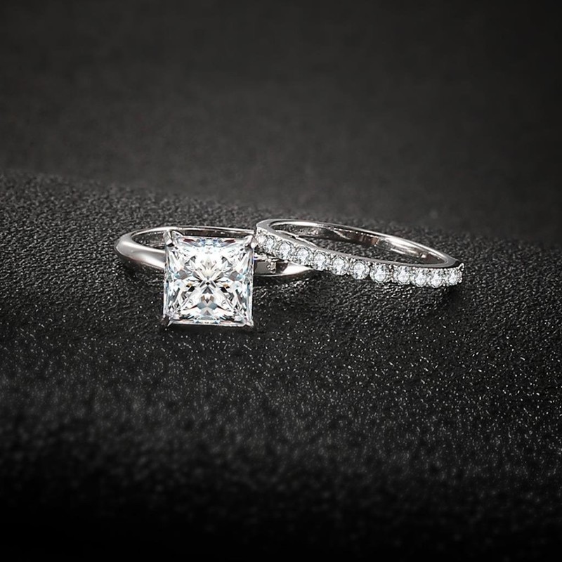 Castillna Sterling Silver Princess Cut Cubic Zirconia CZ Solitaire Engagement