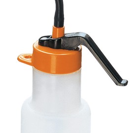 Beta 1754 250 - Kunststoffölkannen mit pumpe, biegsames düsenrohr