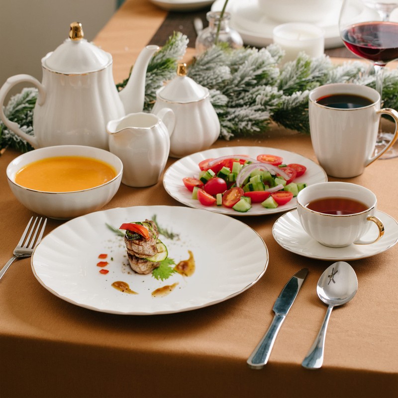 BTaT- Porcelain Dinner Plates with Gold Trim,10.5 inch, Set of
