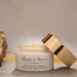 Crema Facial Oro De Dia con Oro 24K y Pptidos  Skin Care para Piel Grasa Seca o Normal  Textura Ligera y Natural  Crema Hidratante Facial para...     