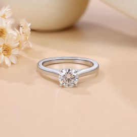 getlove Moissanite Solitaire Engagement Ring for Women 925 Sterling Silver Rings 1 Carat D Color Lab Created Simulated Diamond Promise Wedding Ring for Her size 6.5