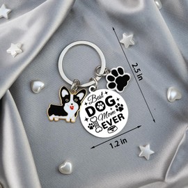 Dog Mom Gifts for Women Best Dog Mom Keychain Dog Gifts for Women Cute Gifts for Dog lovers Best Dog Mom Ever Gifts for Dog Lover Mom Friends Dog Owner Gifts for Women Dog Themed Gifts for Her