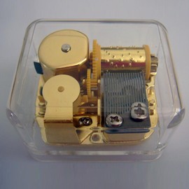PYXEL STUDIO CHIM CHIN GHER-EE See-Through Wind Up Music Box Gold Plated Retro Musicbox