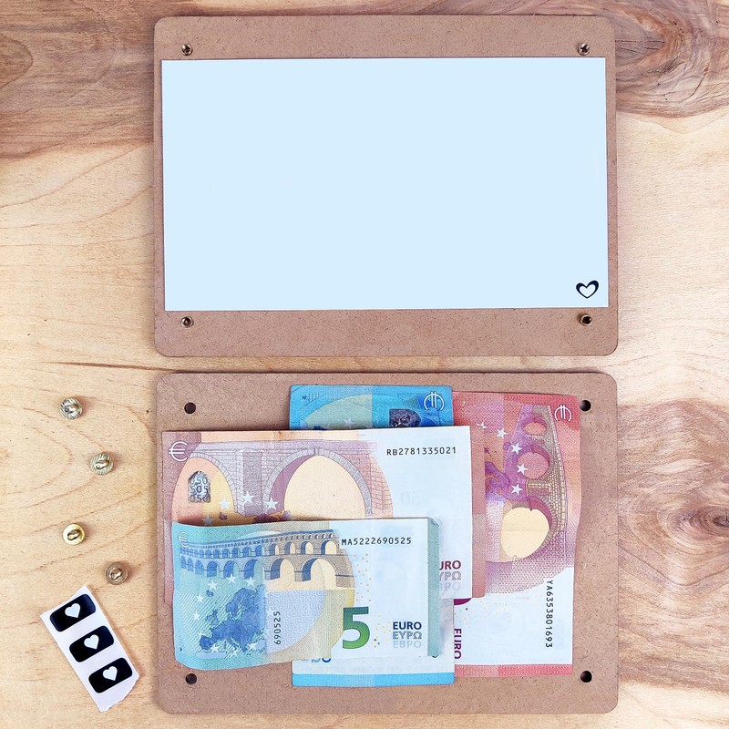 Finanzspritze Geldgeschenk - XL Geburtstagskarte aus Holz inkl. Ständer |