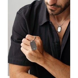 Dada Gioielli - Car Keyring for Men - Gift for Him - 316L Stainless Steel 38 x 22 Plaque, Riveted Military Badge Satin, silver