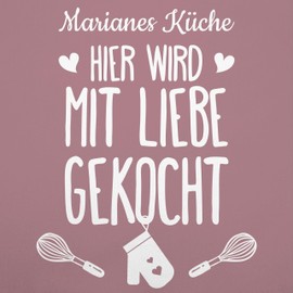 Geschenk mit Namen personalisiert by Shirtracer - Apron - Cooking Apron - Hier wird mit Liebe gekocht with Name I Gift Cooking, 3 Pink