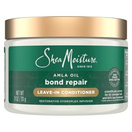 SheaMoisture- El acondicionador sin enjuague Bond Repair Leave-In Conditioner de SheaMoisture protege y repara el cabello seco y procesado para transformar las hebras quebradizas y dañadas en rizos br