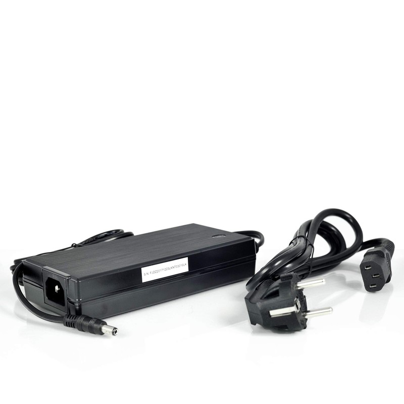 LEICKE Ull Universal Power Supply, 5.5 x 2.5 mm Plug